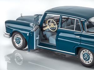 Original Mercedes-Benz 220 S W 111 (1959-1965) blau, Norev, 1:18 3