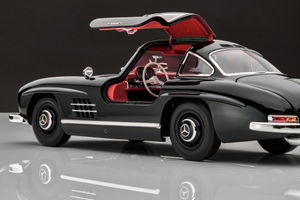 Original Mercedes-Benz 300 SL Coupé (1954-1963) W 198 schwarz, Norev, 1:18 2