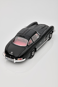 Original Mercedes-Benz 300 SL Coupé (1954-1963) W 198 schwarz, Norev, 1:18 3