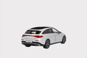 Original Mercedes-Benz CLA hightechsilber, NZG, 1:18 2