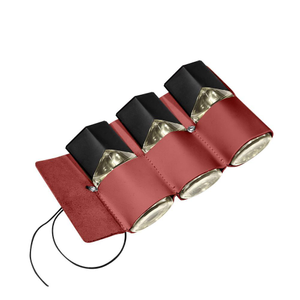 3 Düfte im rotem Lederetui, offen 3