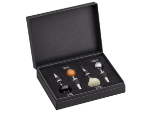 Schwarze Verpackung, in der 4 Weinverschlüsse in Schaltknaufoptik liegen 1