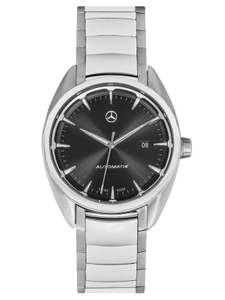 Luxuriöse Automatik-Armbanduhr mit silbernem Edelstahlarmband, schwarzem Zifferblatt und Mercedes-Benz-Logo, ausgestattet mit Datumsanzeige und blauen Akzenten. 1