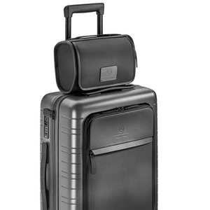 Topcase auf einem Koffer 2