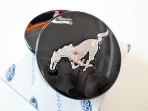 original-ford-mustang-radnabendeckel-schwarz-2449776-4-stueck 2