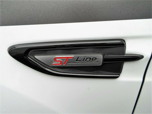 original-ford-st-line-kotfluegelblenden-links-und-rechts-fuer-kuga-ab-11-2012-2230514-und-2230516 3