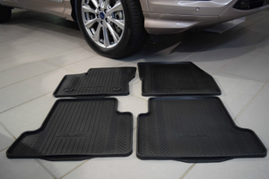 original-ford-kuga-ab-2012-2020-allwetter-gummifussmatten-vorne-und-hinten-1928462 1