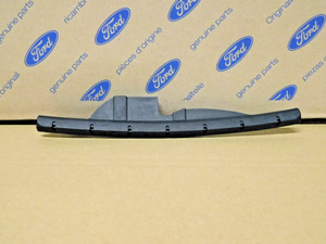 original-ford-tuerkantenschutz-ford-kuga-ab-01-2020-vorne-rechts-2452648 1