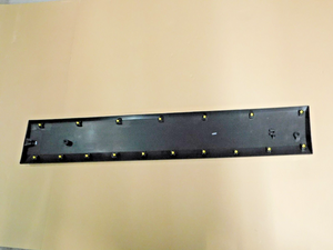 original-ford-zierleiste-fuer-ford-transit-ab-05-2019-mittelteil-rechts-2309370 2