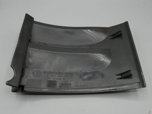 Original Mercedes-Benz Abdeckung Fahrerhaus rechts. AXOR 3