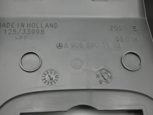 Original Mercedes-Benz Abdeckung, B-Säule links. Sprinter W906 3