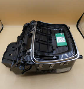 Original Mercedes-Benz Ablagefach Mittelkonsole. E-Klasse W213, W238, CLS W257 4