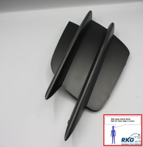 Original Mercedes-Benz AMG Abdeckung Stossfänger-vorne-links. C-Klasse W205 1