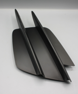 Original Mercedes-Benz AMG Abdeckung Stossfänger-vorne-rechts. C-Klasse W205 2