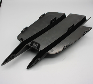 Original Mercedes-Benz AMG Abdeckung Stossfänger-vorne-rechts. C-Klasse W205 5