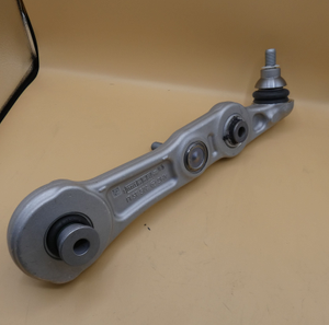 Original Mercedes-Benz AMG Querlenker links. C63 AMG / W205 4