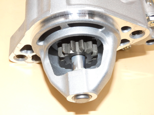 Original Mercedes-Benz Anlasser. SLK, C-Klasse, GLK, E-Klasse, CLS, Viano, Sprinter 3