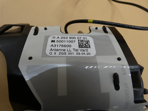 Original Mercedes-Benz Antenne / Telefon. GLC W253, EQC W293 5