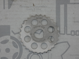 Original Mercedes-Benz Antriebsrad Ölpumpe. CLA W118, A-Klasse W177. OM654 2