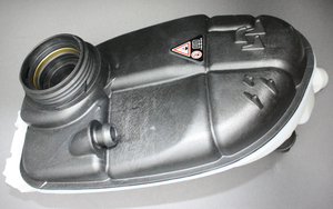 Original Mercedes-Benz Ausgleichsbehälter für Kühlwasser, CLA, GLA, A, B 4