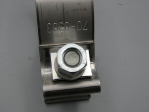 Original Mercedes-Benz Auspuff-Rohrschelle. W216, W221, W447 4