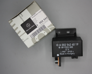 Original Mercedes-Benz Batterie-Trennrelais, Sprinter, G-Modell 1