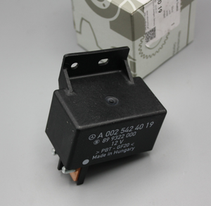 Original Mercedes-Benz Batterie-Trennrelais, Sprinter, G-Modell 3