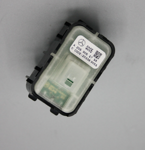 Original Mercedes-Benz Bedienschalter / Heckdeckel. C-Klasse, GLC 4