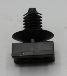 Original Mercedes-Benz Befestigungsklammer (5 Stück) 2