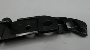 Original Mercedes-Benz Befestigungsschiene Radlauf vorne rechts. E-Klasse W213 4