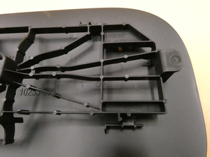 Original Mercedes-Benz Beplankung-Tankklappe. GLE (W167) 4