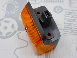 Original Mercedes-Benz Blinker links. Atego 4