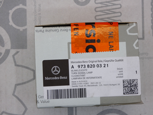 Original Mercedes-Benz Blinker links. Atego 5