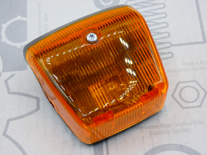 Original Mercedes-Benz Blinker rechts. Atego 3