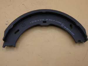 Original Mercedes-Benz Bremsbackensatz. Sprinter W906, W907, W910 2