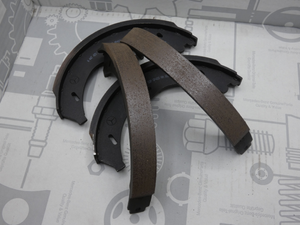 Original Mercedes-Benz Bremsbacken-Satz. V-Klasse W447, Viano W639 2