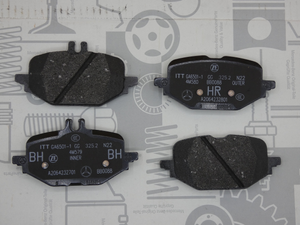 Original Mercedes-Benz Bremsklötze hinten. C-Klasse W206 1