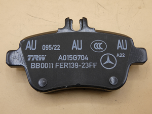 Original Mercedes-Benz Bremsklötze hinten. CLA W117, GLA W156, A-Klasse W176 2