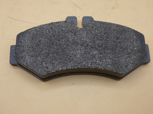 Original Mercedes-Benz Bremsklötze hinten. G-Modell 461, 463, Transporter 903 3