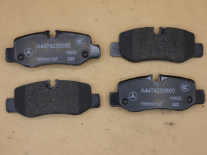 Original Mercedes-Benz Bremsklötze hinten. V-Klasse W447, W448 1