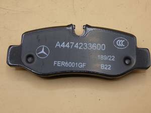Original Mercedes-Benz Bremsklötze hinten. V-Klasse W447, W448 2