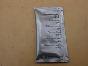 Original Mercedes-Benz Bremsklötze vorne. A-Klasse W169 5