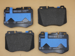 Original Mercedes-Benz Bremsklötze vorne. C-Klasse 205, E-Klasse 213, 238, CLS 257 1