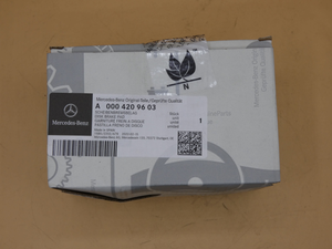 Original Mercedes-Benz Bremsklötze vorne. C-Klasse 205, E-Klasse 213, 238, CLS 257 4