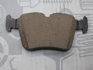 Original Mercedes-Benz Bremsklotz-Satz hinten. C-Klasse W205, GLC W253 3