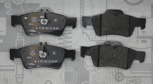 Original Mercedes-Benz Bremsklotz-Satz hinten. E-Klasse W212, CLS W218 1