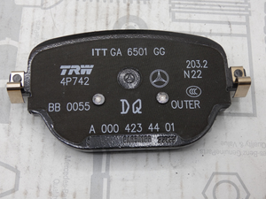 Original Mercedes-Benz Bremsklotz-Satz hinten. E-Klasse W213, W238 2