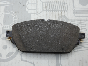 Original Mercedes-Benz Bremsklotz-Satz vorne. C-Klasse W205 3