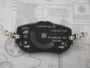 Original Mercedes-Benz Bremsklotz-Satz vorne. C-Klasse W206 3