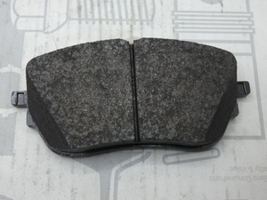 Original Mercedes-Benz Bremsklotz-Satz vorne. CLA W118, A-Klasse W177 4